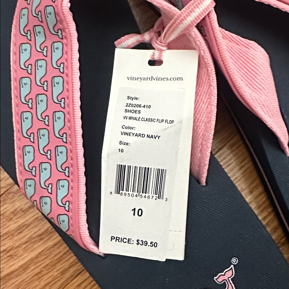 NWT Vineyard Vines Women’s Pink and Navy Sandals - Picture 2 of 3